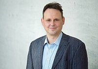 Stefan Knauth